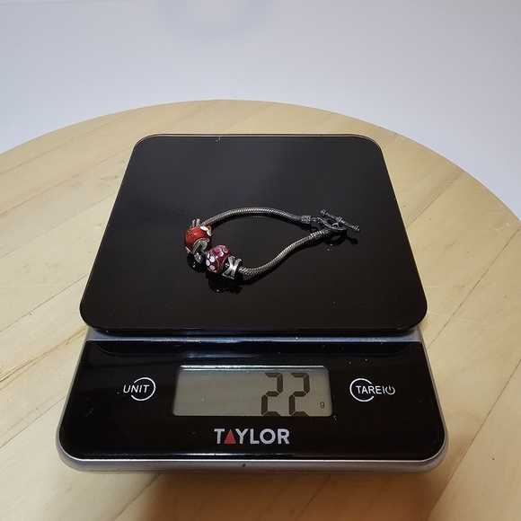 Chamilia Sterling silver 925 snake chain toggle clasp charm bracelet & 5 Charms - Picture 10 of 10